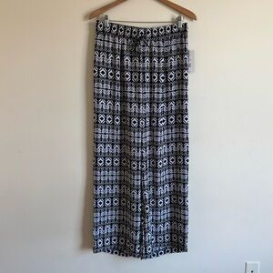 Black and White Geometric Patterned Pants
